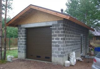 Строительство гаража из керамзитобетонных блоков